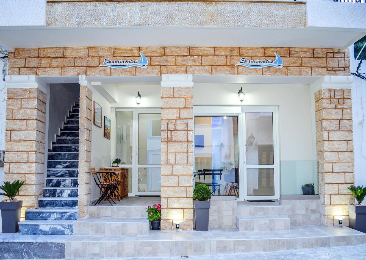 Epaminontas Captain Agia Galini Buitenkant foto